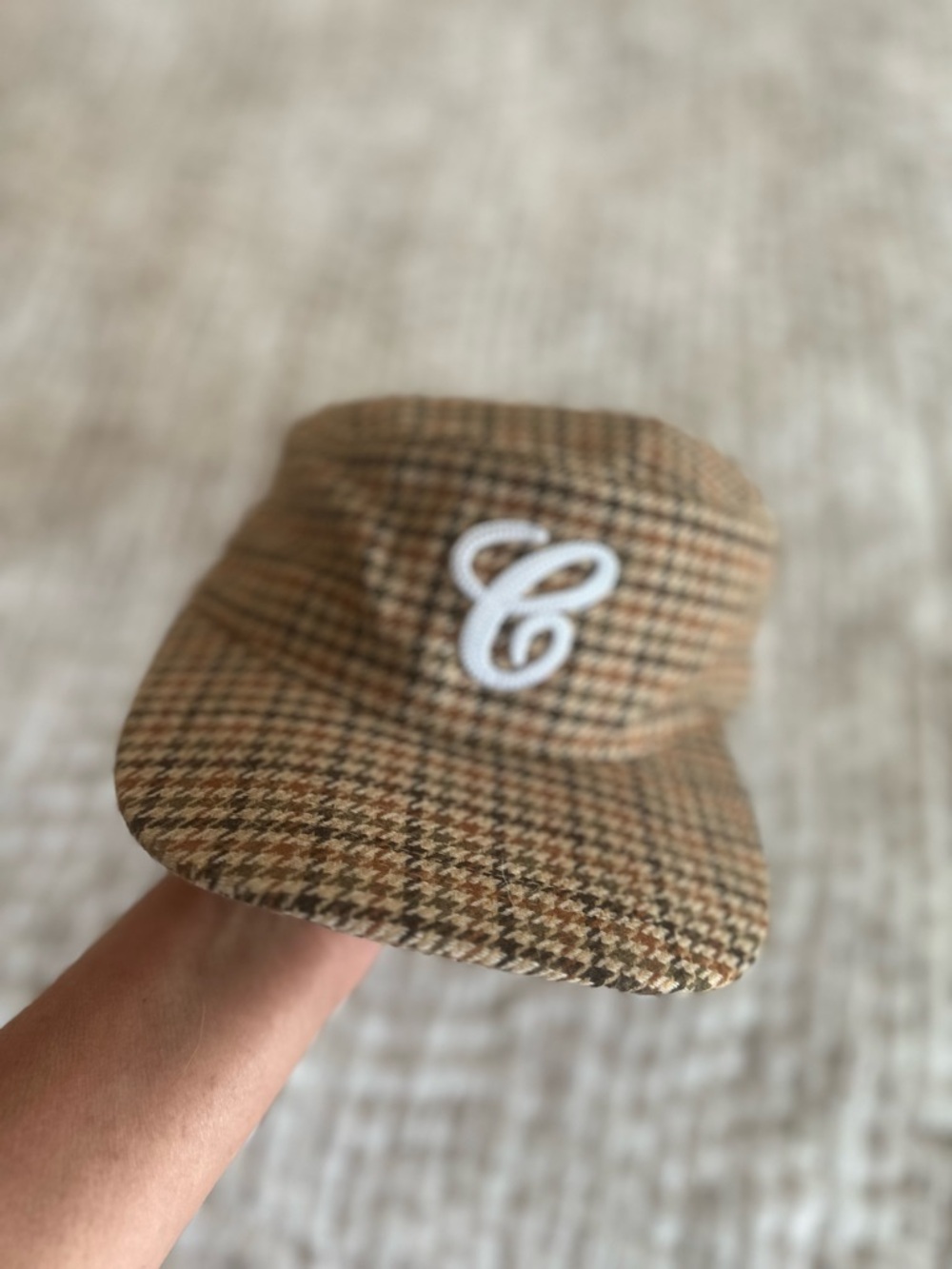 CHAPTER EIGHT Hat